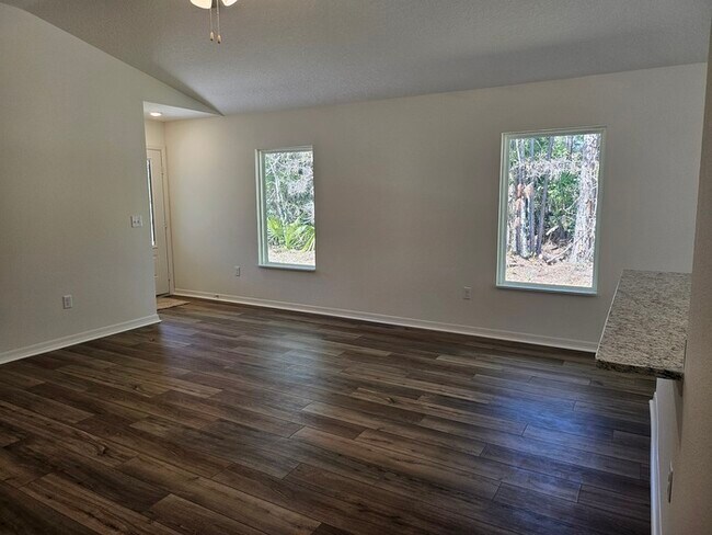 Building Photo - Great 3 Bedroom Home with New Everything!!!!!