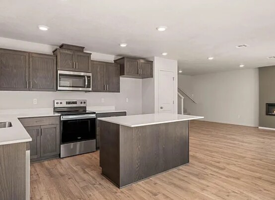 Building Photo - 2629 Meadows Ln