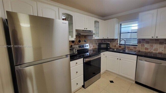 Foto del edificio - 2410 Deer Creek Country Club Blvd