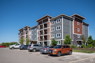 Building Photo - 772 Paisley Rd