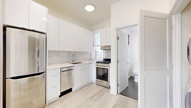 Building Photo - 1408 California St