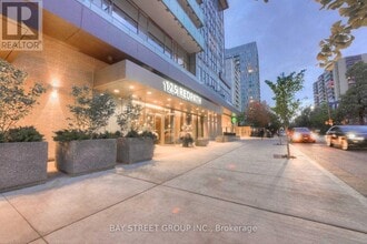 Building Photo - 125 Redpath Ave