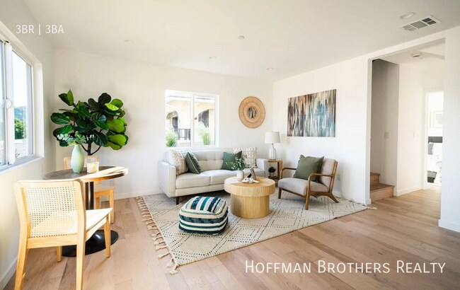 Building Photo - 2681 Roseview Ave. Los Angeles, CA 90065