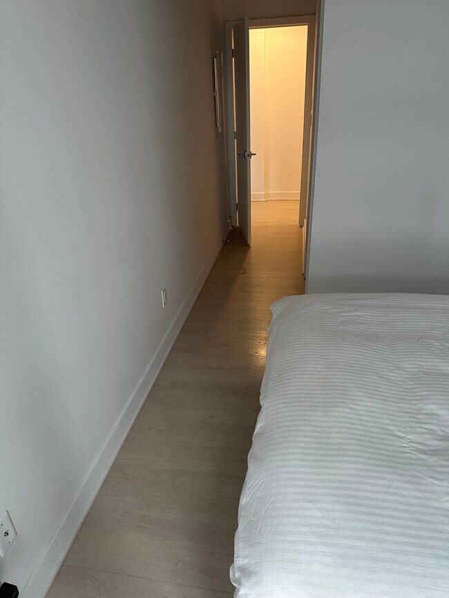 Photo du bâtiment - 1705 Rue William