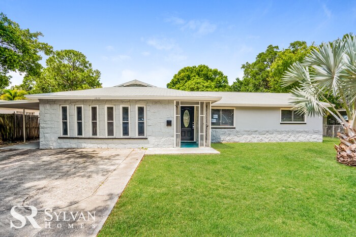 Primary Photo - Charming 3BR 2BA ranch home