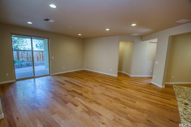 Building Photo - 1365 Balfour Dr