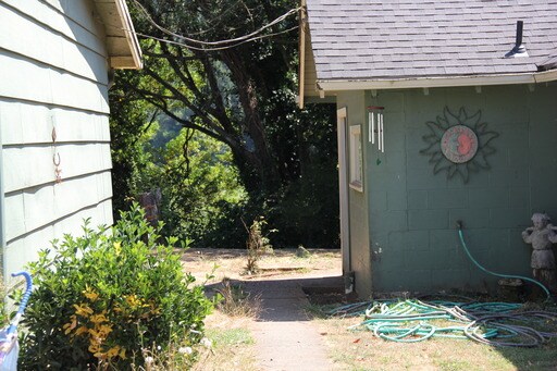 Building Photo - 66436 Sunshine Ln