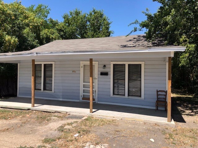 Primary Photo - 2 bedroom 1 bath house in South Waco