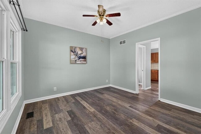 Building Photo - 15739 Horton Ln