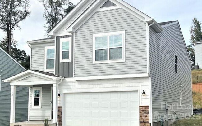 Building Photo - 121 Hazelnut Wy