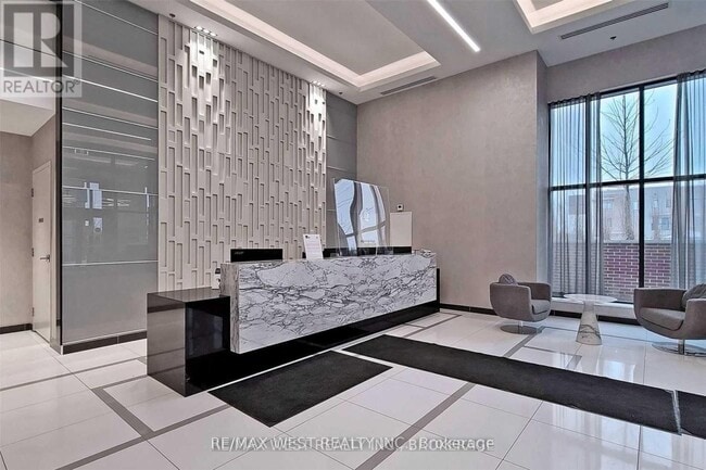 Photo du bâtiment - 99 Eagle Rock Way