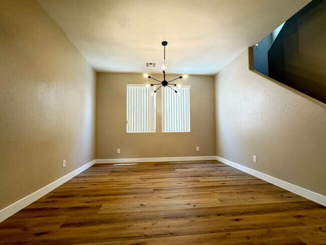 Building Photo - 6264 Canebrake Ct