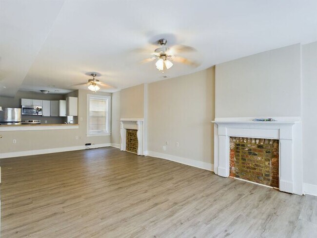 Foto del edificio - 1824 Parkwood Ave