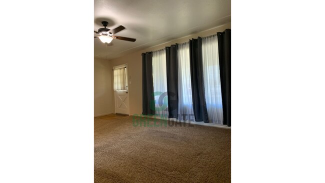Building Photo - WELCOME HOME to this Charming 2 Bedroom, 1...