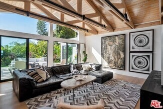 Building Photo - 9275 Flicker Pl
