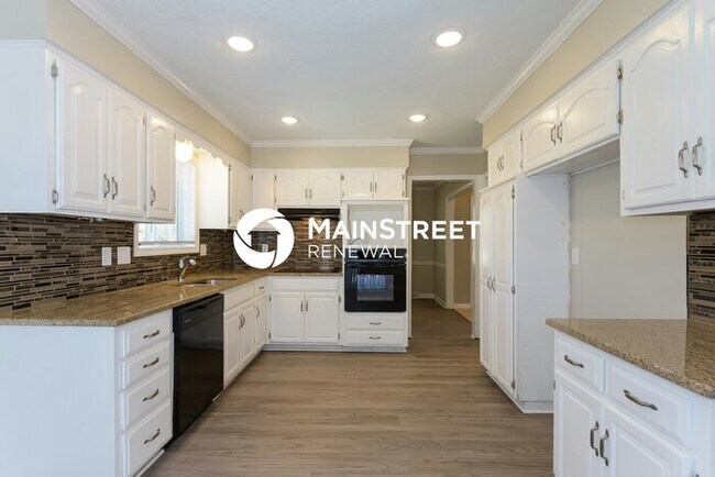 Foto del edificio - 5 Bedroom Pet-Friendly Home in Kansas City...