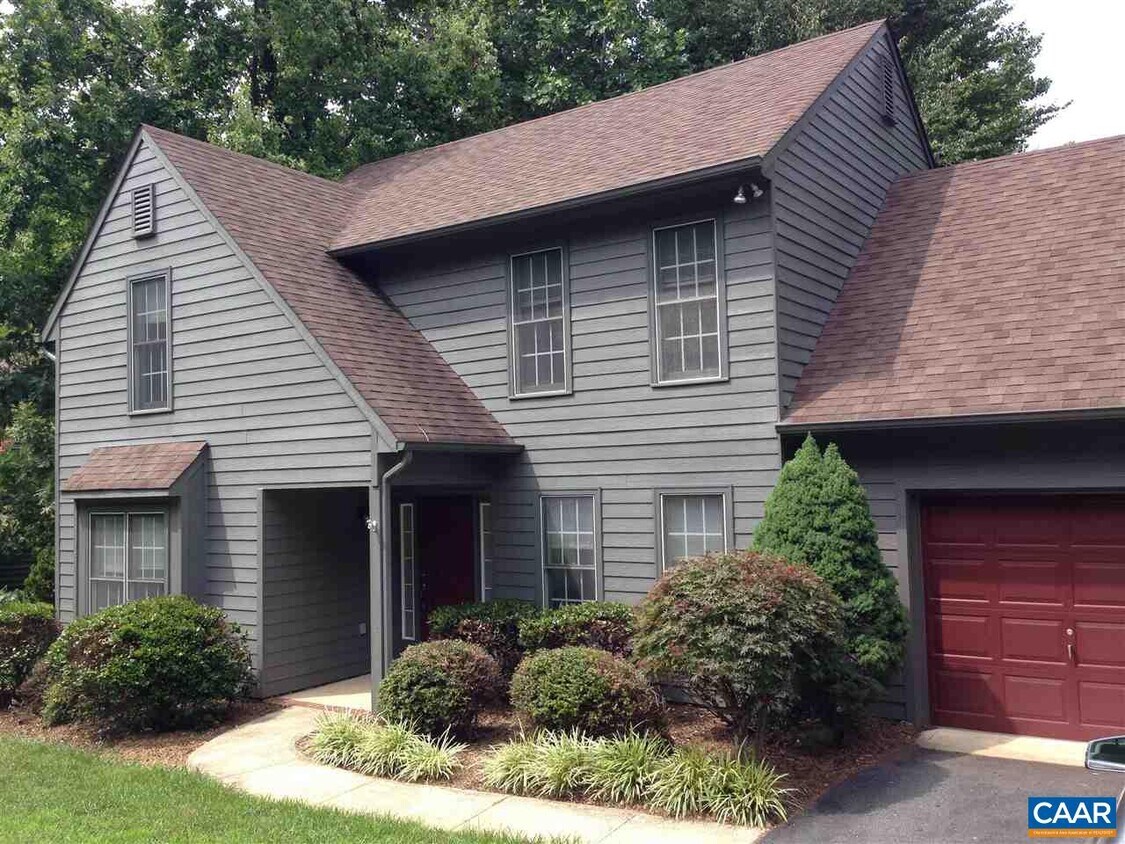 Primary Photo - 1729 Stoney Creek Dr