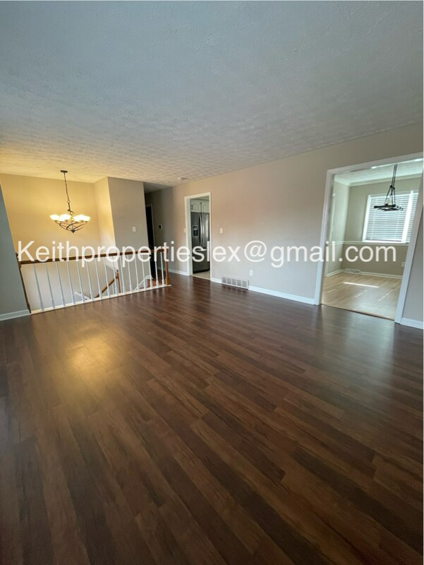 Foto del edificio - 2008 Huckleberry Cir