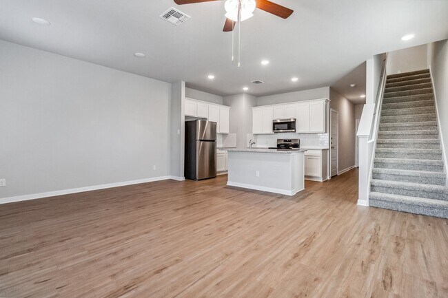 Foto del edificio - BRAND NEW 3 Bedroom, 2.5 Bathroom, Two-sto...