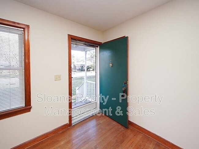 Foto del edificio - 825 Dills Bluff Rd