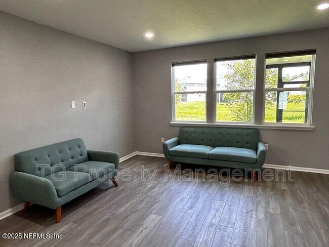Foto del edificio - 11646 Pacific Dogwood Ct