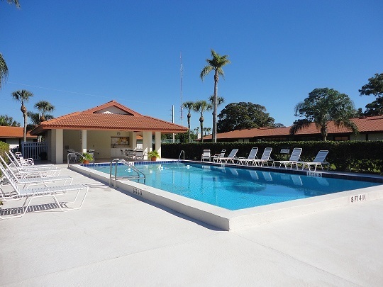 Building Photo - Nokomis/Osprey Area -- Close to beautiful ...