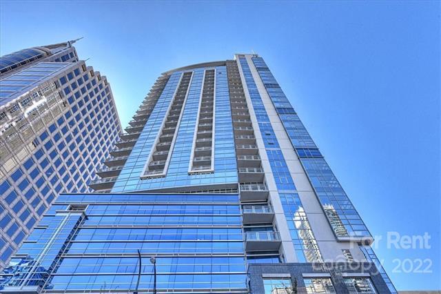 Foto del edificio - 333 W Trade St