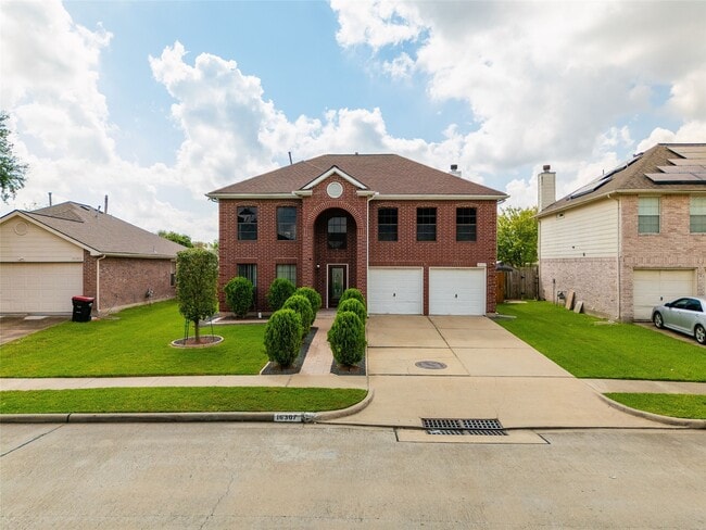 Building Photo - 16307 Split Willow Dr