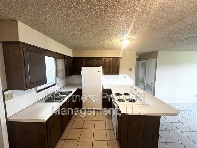 Foto del edificio - 111 N Pine Ave