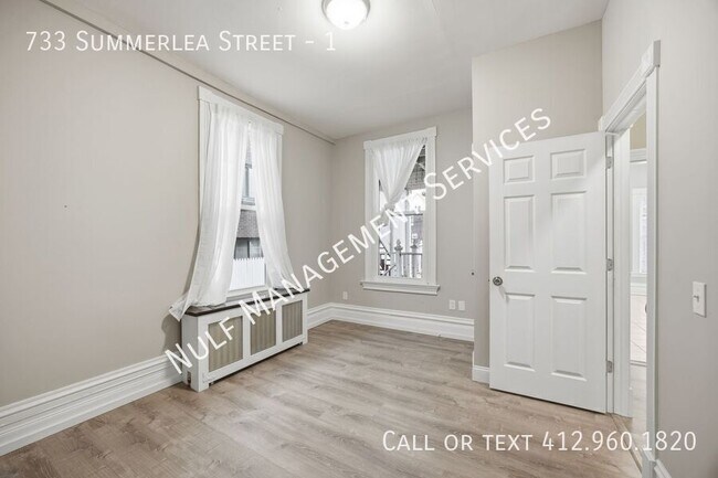 Foto del edificio - 733 Summerlea St