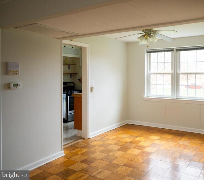 Foto del edificio - 1402 Belle View Blvd