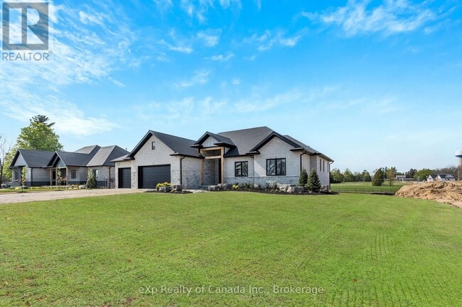 Building Photo - 9 Clover Ln