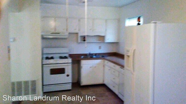 Building Photo - 3 br, 1 bath House - 5402 Logwood Ave