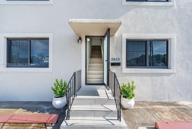 Foto del edificio - 2815 SW 6th St