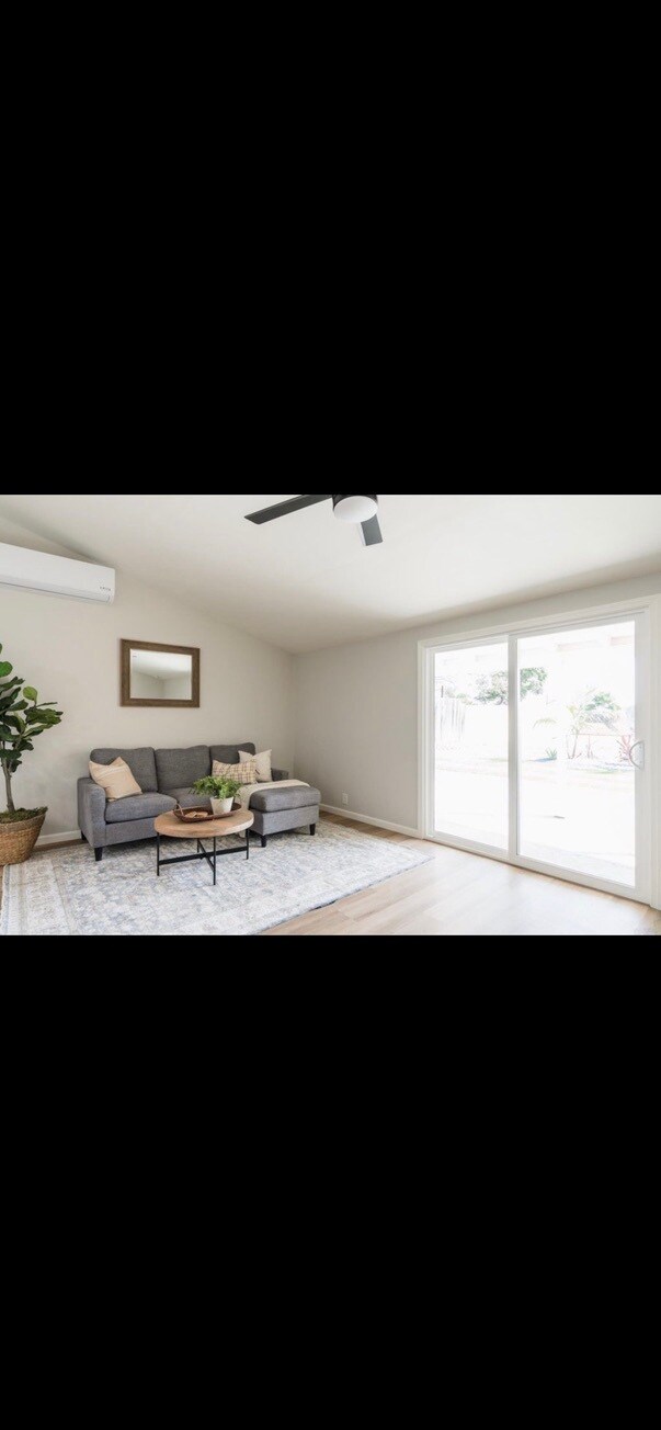 Foto del edificio - 809 Grapevine Rd