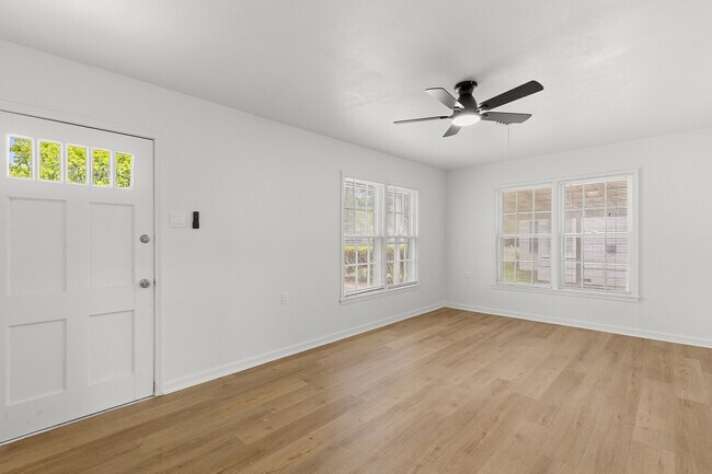 Foto del edificio - 3004 Reuter Ave