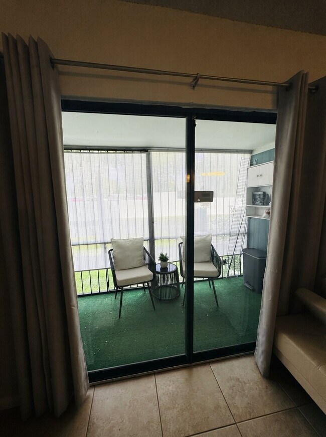 Foto del edificio - 19740 SW 103rd Ct