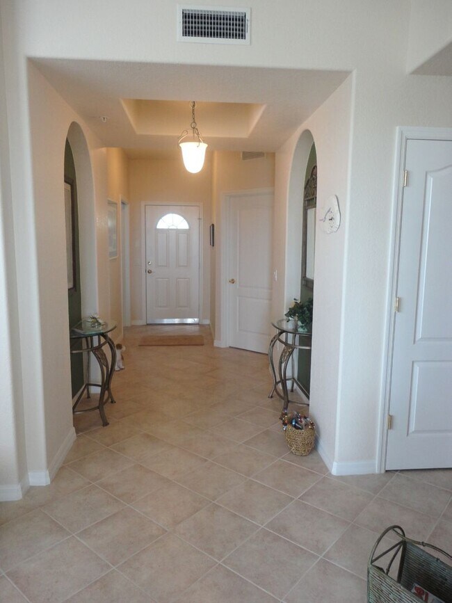 Foto del edificio - Venice Island 3BR/2BA 3rd Floor End Unit C...