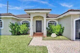 Building Photo - 14221 SW 160th Terrace