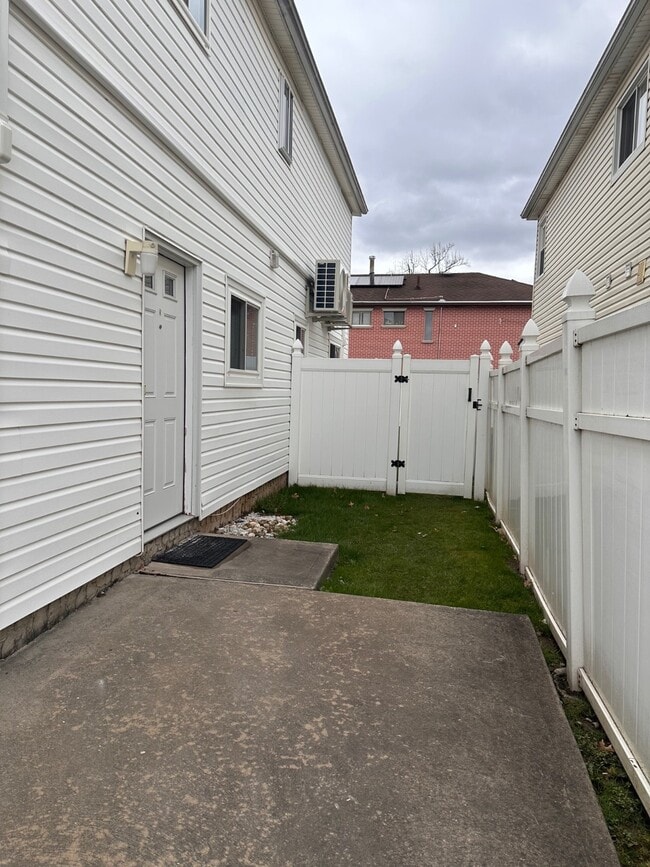 Foto del edificio - 28 Speedwell Ave