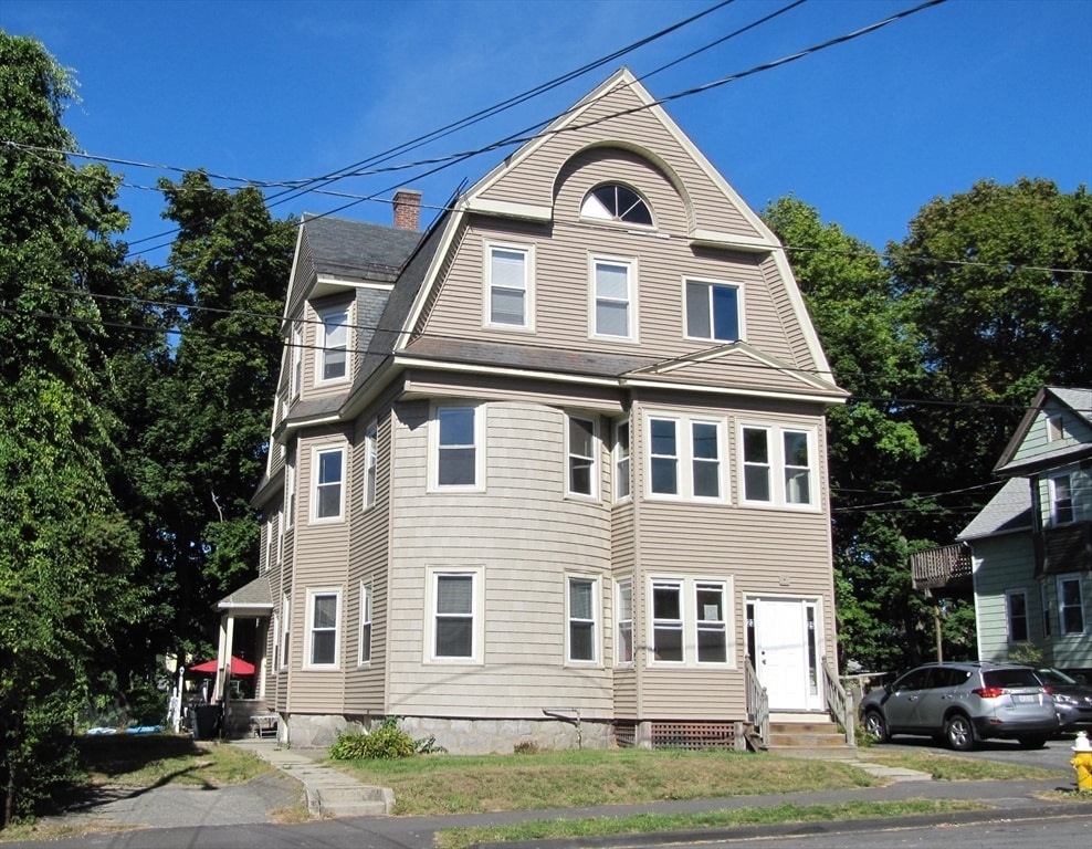 Primary Photo - 25 Tower St