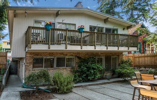 Foto del edificio - Spacious 2 Bedroom in Idyllic Location