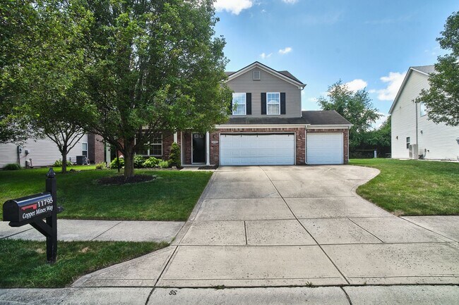Building Photo - Spacious 4BDRM Home +Loft