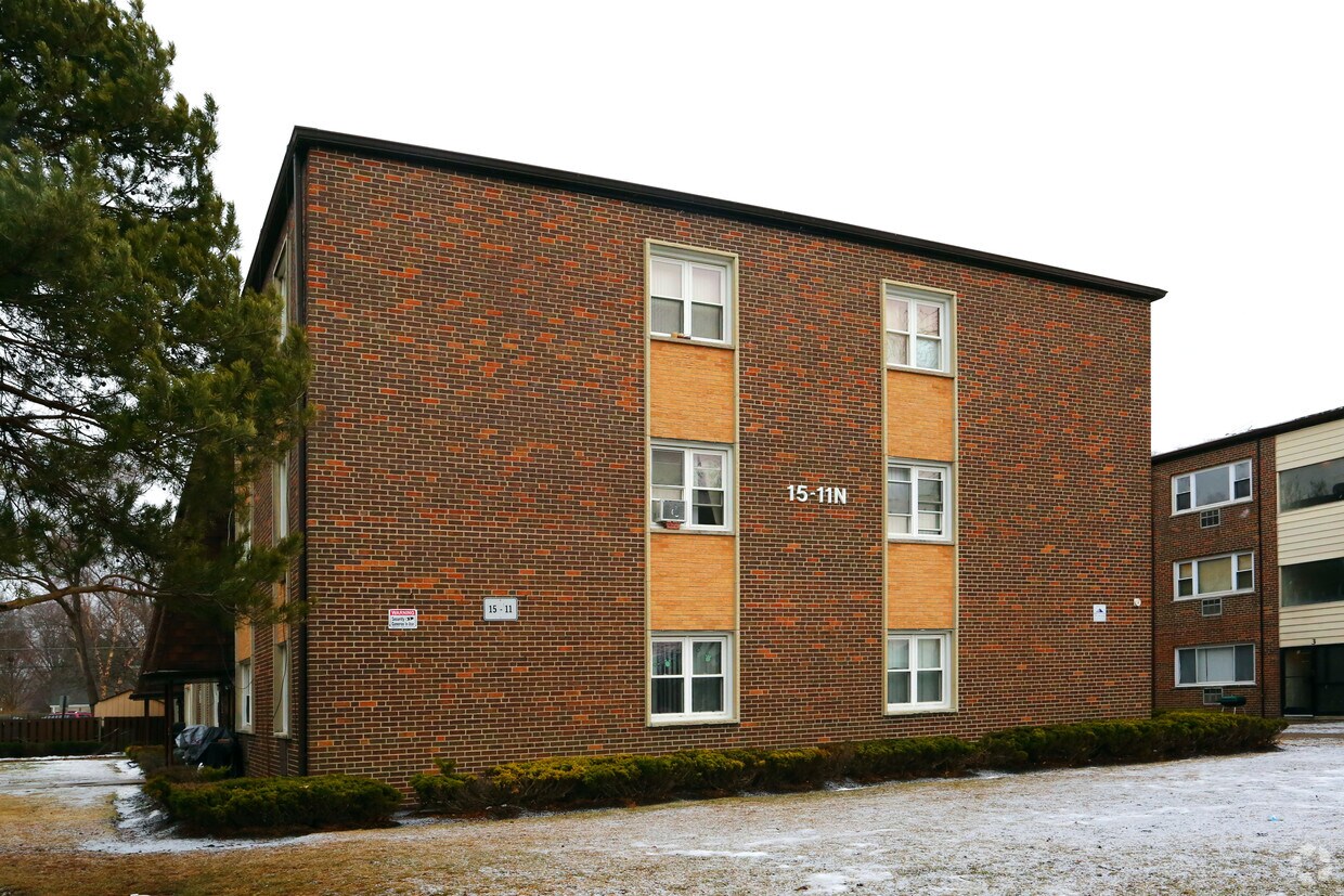 Dryden Apartments Arlington Heights, IL