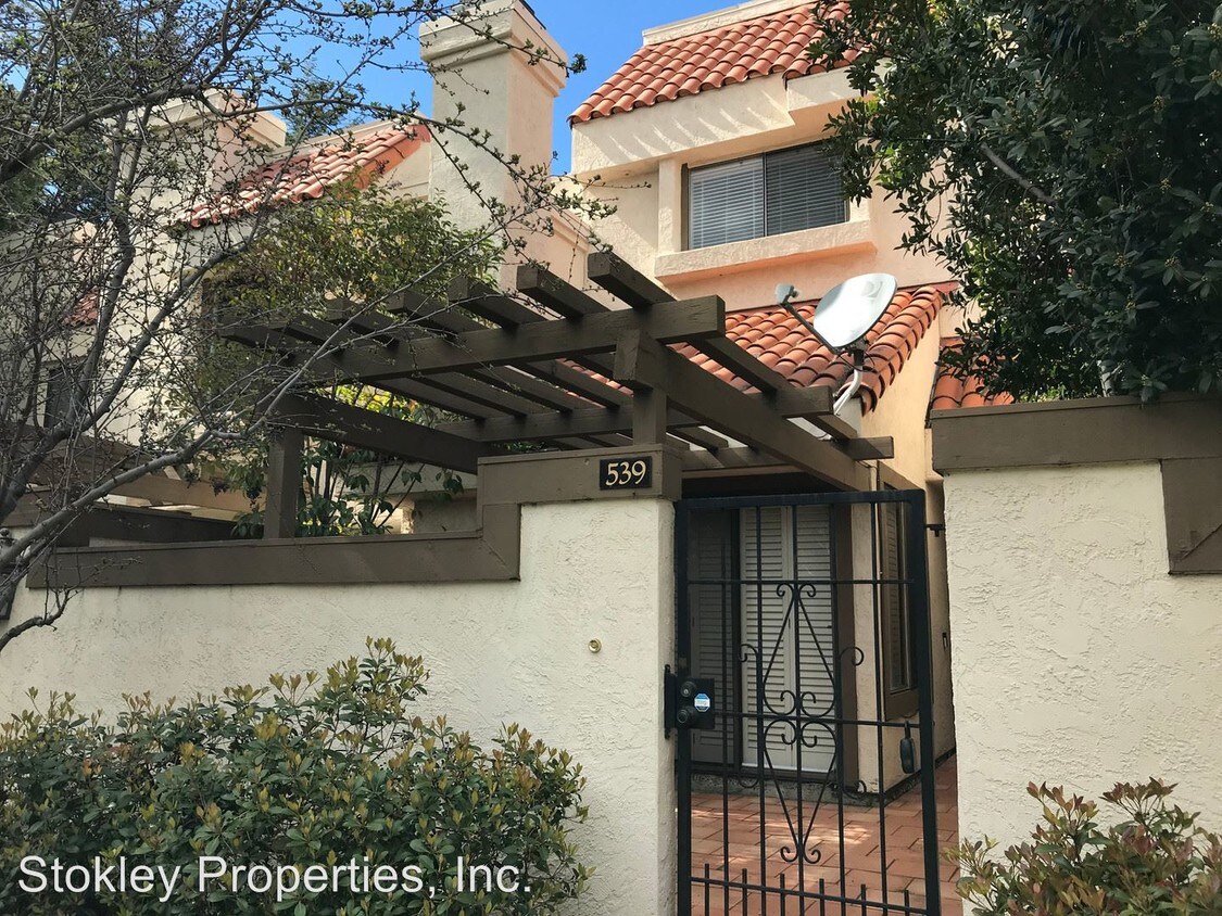 Primary Photo - 2 br, 2.5 bath House - 539 Pimlico Court