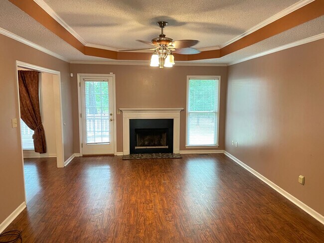 Foto del edificio - East Side Ranch on Cul-de-Sac