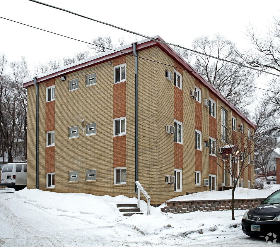 Building Photo - 1100 Hancock St