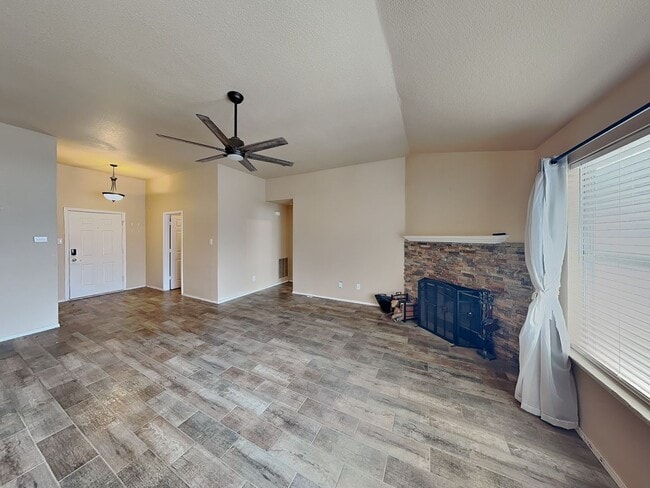 Building Photo - Coming Soon in Highland Station – This Gem Won’t Last!