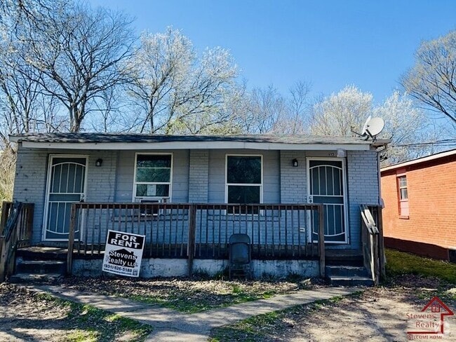 Building Photo - 517 N Hawthorne St