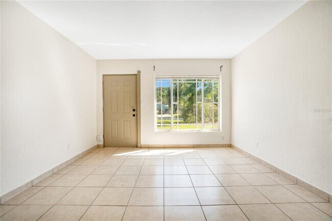 Foto del edificio - 64 N Alder Dr